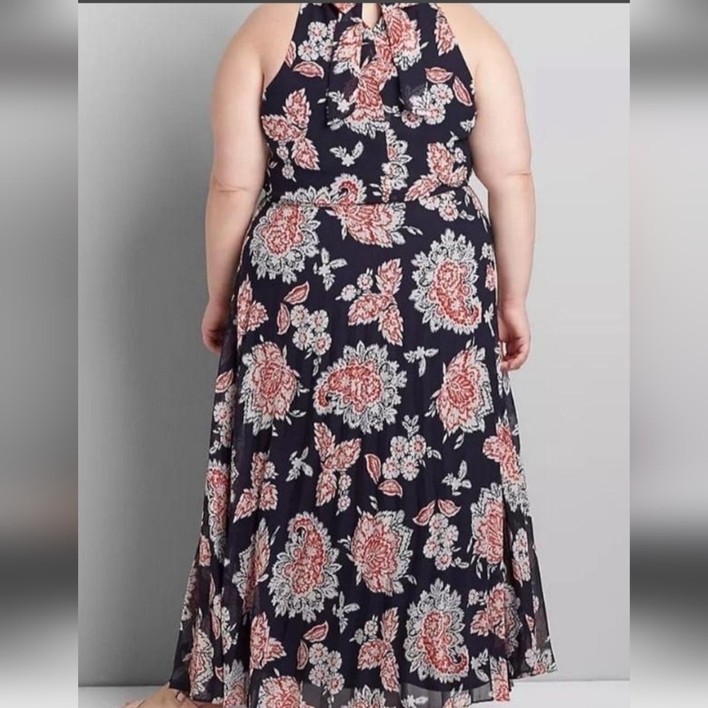 LANE BRYANTSZ 18. PAISLEY PLEATED CHIFON SLEEVELESS HALTER NECK. Maxi